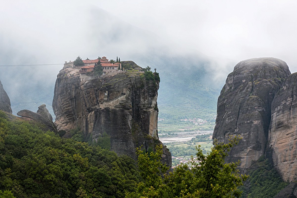 The clifftop monasteries of Meteora
