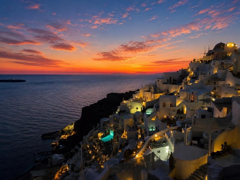 9-Day Greece Island Hopping Tour: Athens, Paros, Naxos & Santorini
